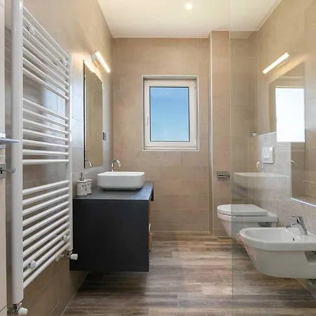 Denis Holiday home Cerjani