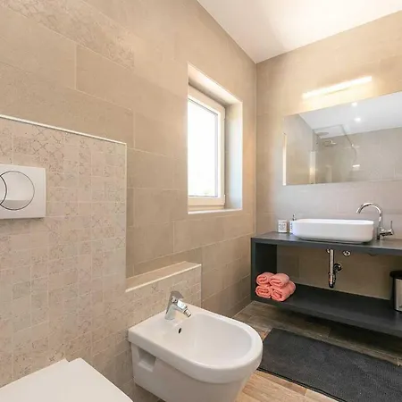 Holiday home Denis Cerjani