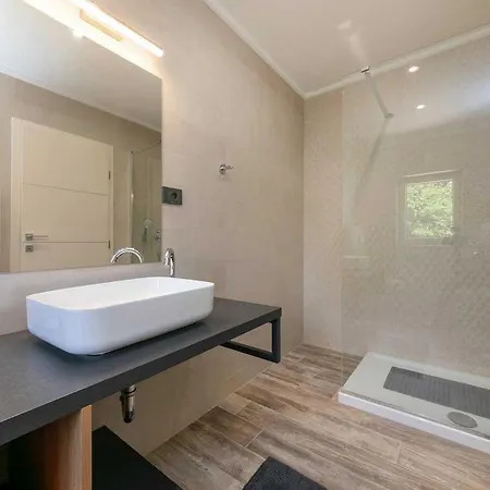 Holiday home Denis Cerjani