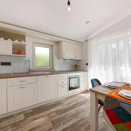 Casa de Férias Denis Cerjani