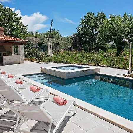 Denis Holiday home *