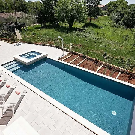 Denis Holiday home *