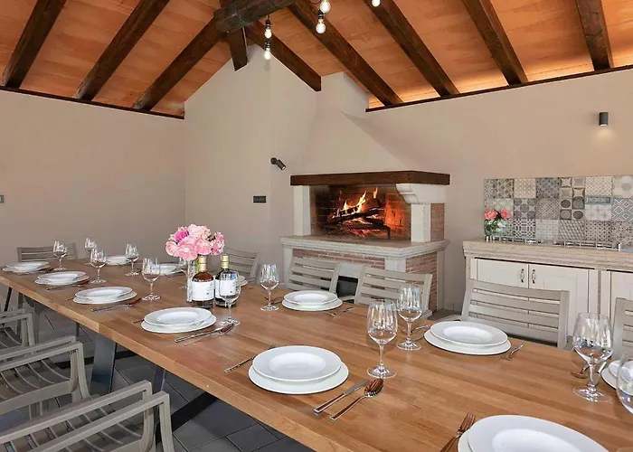 Denis 펜션 Cerjani